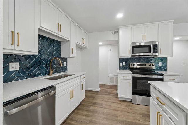 208 N English Drive, Oklahoma City, OK 73160