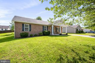 1106 ASHBY ST, Front Royal, VA 22630