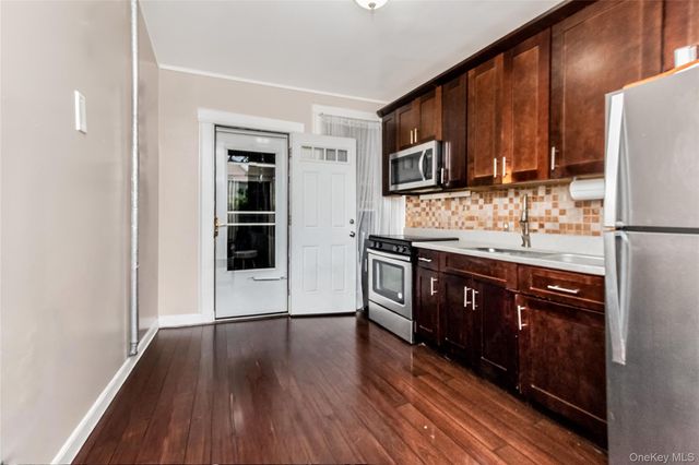 2810 Harrington Avenue, Bronx, NY 10461