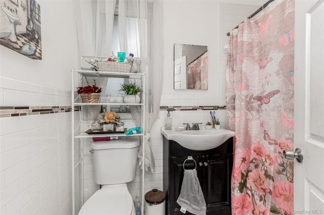 2810 Harrington Avenue, Bronx, NY 10461