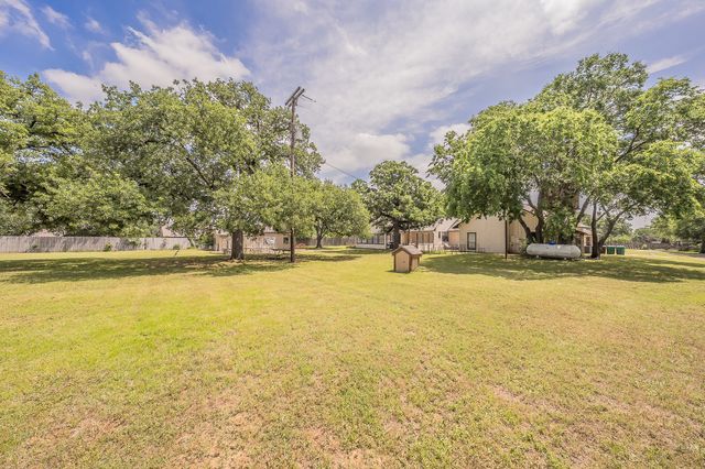 2313 Hickory Creek Road, Denton, TX 76210