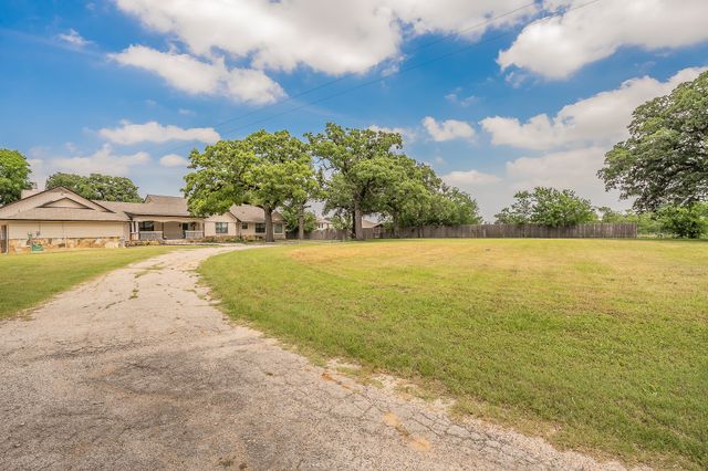 2313 Hickory Creek Road, Denton, TX 76210