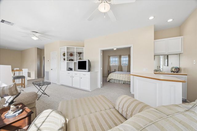 918 Long Reach Drive, Tiki Island, TX 77554