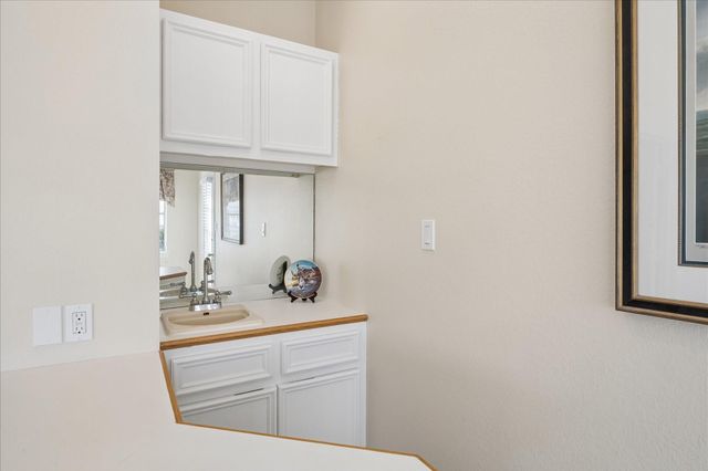 918 Long Reach Drive, Tiki Island, TX 77554