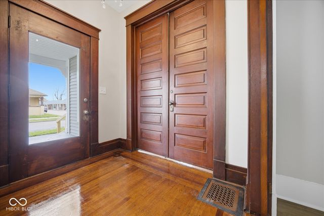 154 W Hendricks Street, Shelbyville, IN 46176
