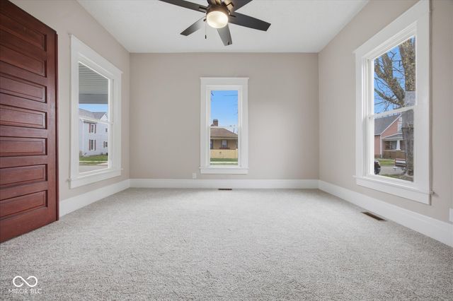 154 W Hendricks Street, Shelbyville, IN 46176