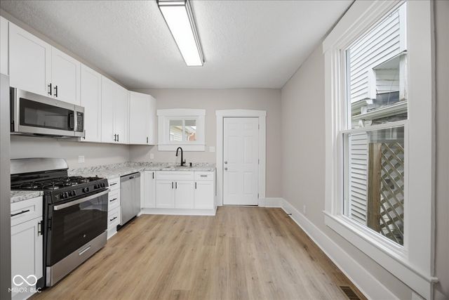 154 W Hendricks Street, Shelbyville, IN 46176