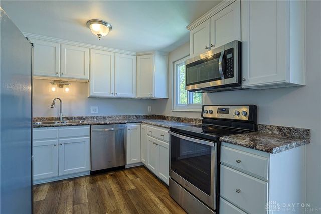 1403 Moondust Court, Miamisburg, OH 45342