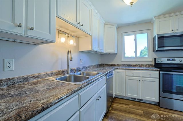 1403 Moondust Court, Miamisburg, OH 45342