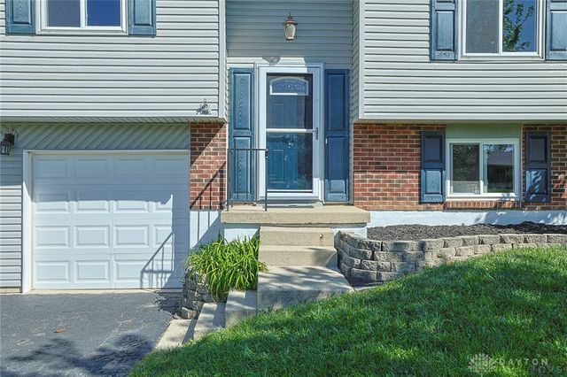 1403 Moondust Court, Miamisburg, OH 45342