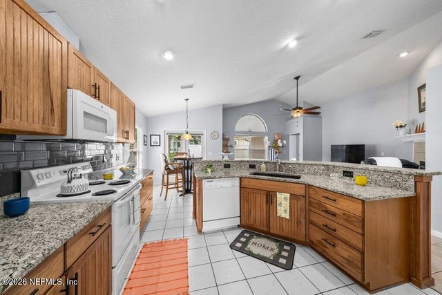 2109 PEBBLE CREEK Lane, Fleming Island, FL 32003