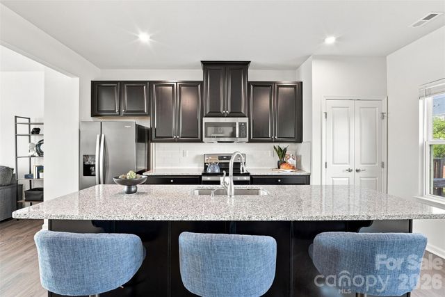 2586 Grantham Place Drive, Fort Mill, SC 29715