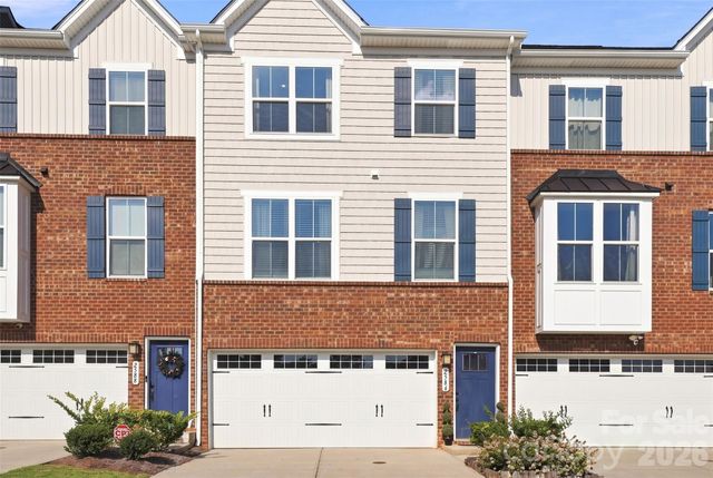 2586 Grantham Place Drive, Fort Mill, SC 29715