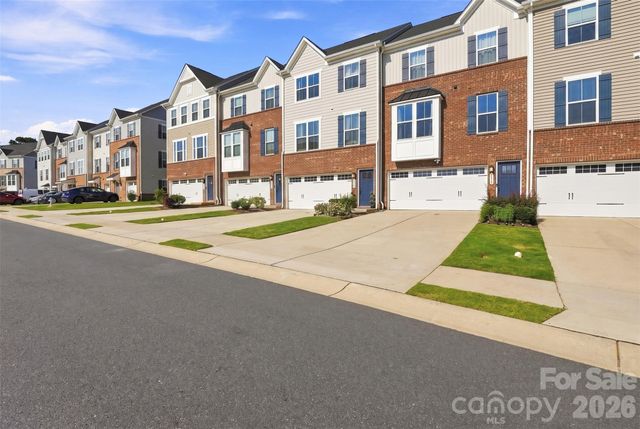 2586 Grantham Place Drive, Fort Mill, SC 29715