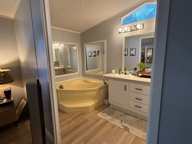 2104 Ferndale Lane, Arlington, TX 76006