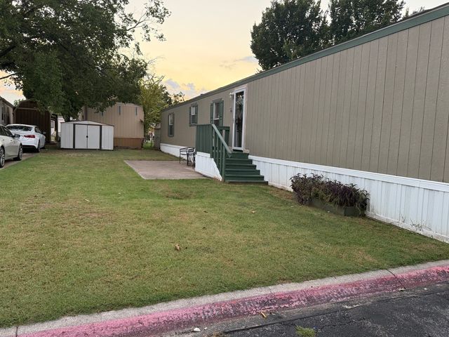 2104 Ferndale Lane, Arlington, TX 76006