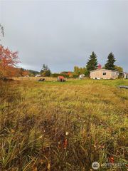 909 N 1st Street, Pe Ell, WA 98572