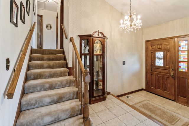 1243 W Byron Avenue, Addison, IL 60101