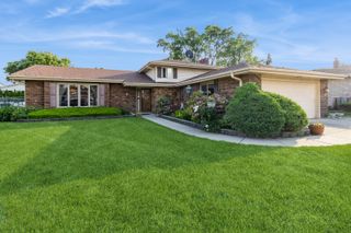1243 W Byron Avenue, Addison, IL 60101