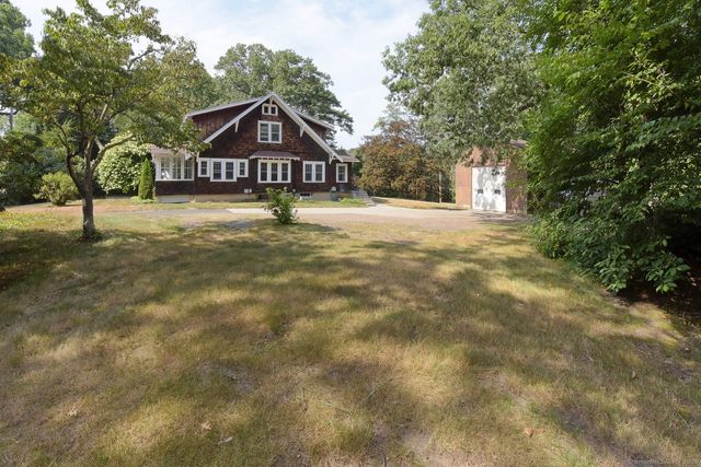 8 Aldens Crossing, East Hampton, CT 06424