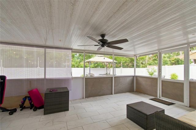 7736 MARBELLA CREEK AVENUE, Tampa, FL 33615
