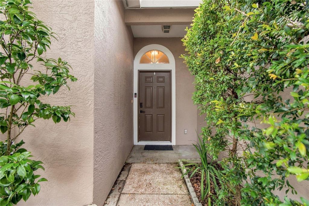 Image 7 of property listing at 7736 MARBELLA CREEK AVENUE, Tampa, FL 33615