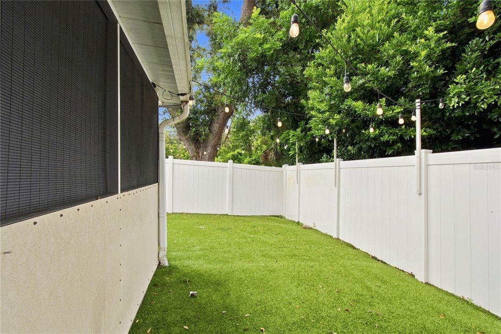 Image 66 of property listing at 7736 MARBELLA CREEK AVENUE, Tampa, FL 33615