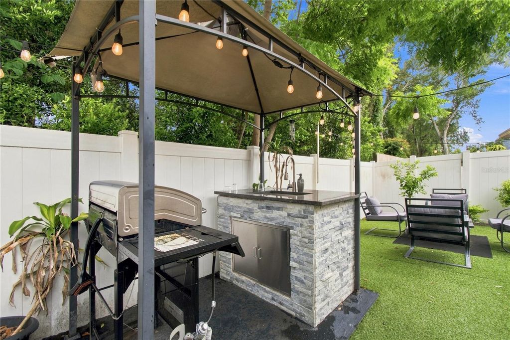 Image 71 of property listing at 7736 MARBELLA CREEK AVENUE, Tampa, FL 33615