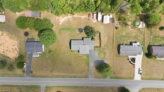 6135 Stanleyville Drive, Rural Hall, NC 27045