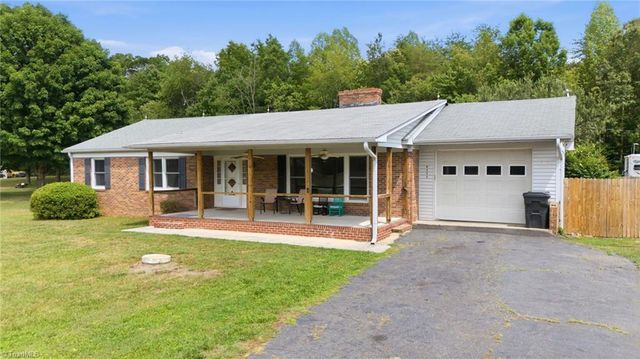 6135 Stanleyville Drive, Rural Hall, NC 27045
