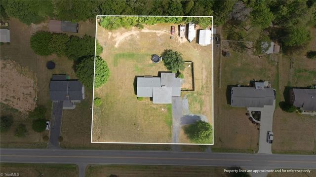 6135 Stanleyville Drive, Rural Hall, NC 27045