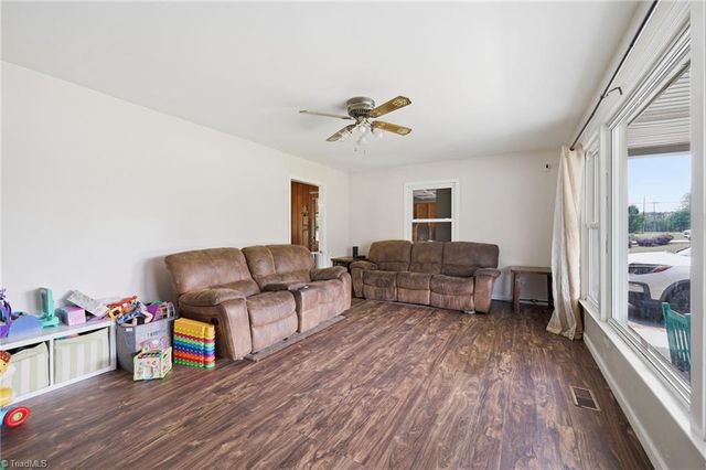 6135 Stanleyville Drive, Rural Hall, NC 27045