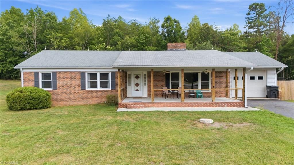 6135 Stanleyville Drive, Rural Hall, NC 27045