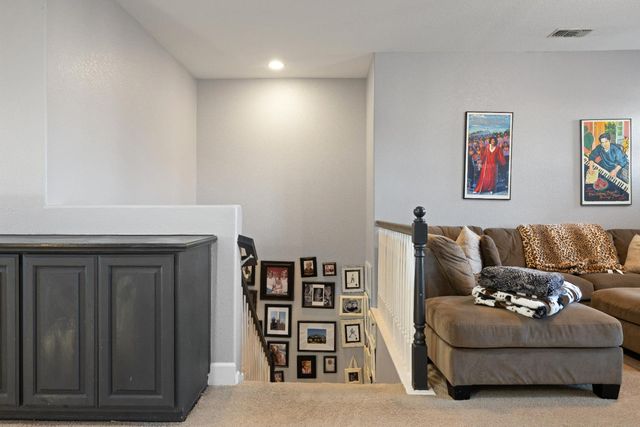 2555 Morgan St, Oakdale, CA 95361