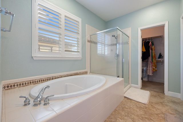 2555 Morgan St, Oakdale, CA 95361