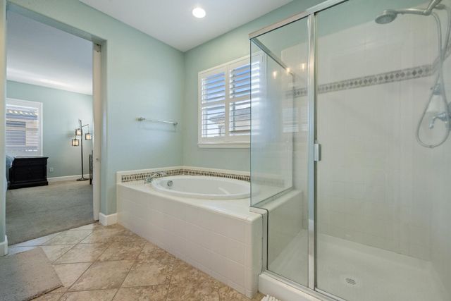 2555 Morgan St, Oakdale, CA 95361