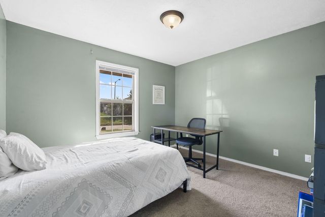 1135 W Broad Street, Republic, MO 65738