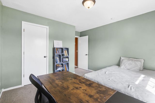 1135 W Broad Street, Republic, MO 65738