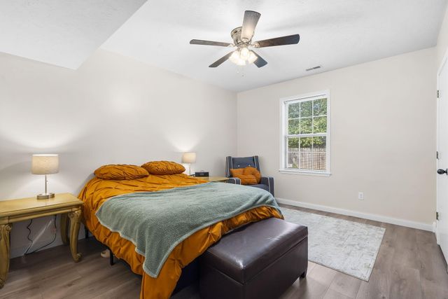 1135 W Broad Street, Republic, MO 65738