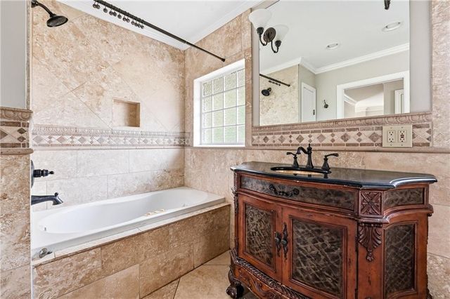 1846 fernwood NW Road, Atlanta, GA 30318