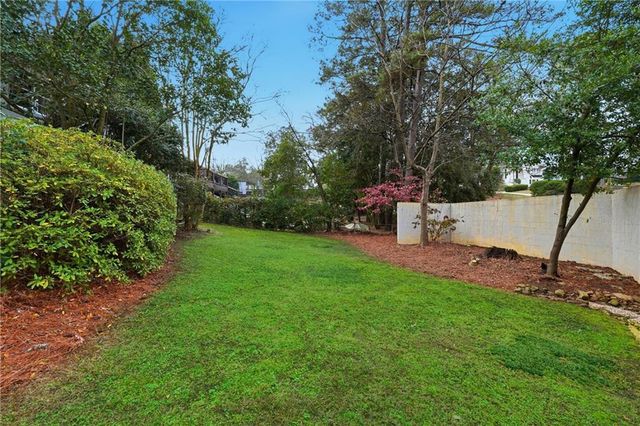 1846 fernwood NW Road, Atlanta, GA 30318