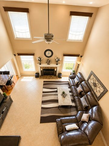 11 Harrington Court, Hawthorn Woods, IL 60047