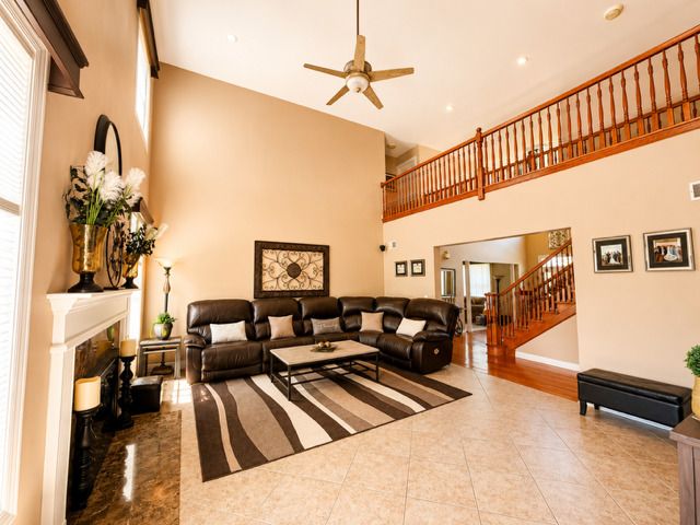11 Harrington Court, Hawthorn Woods, IL 60047