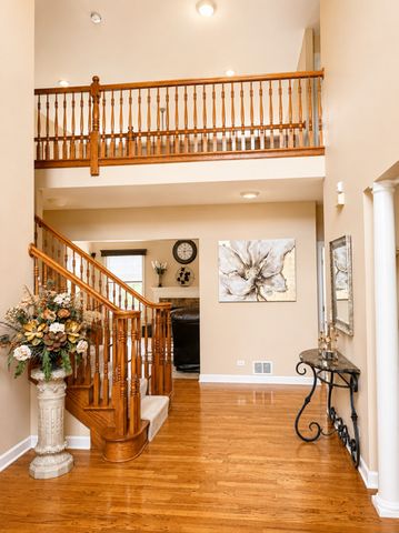 11 Harrington Court, Hawthorn Woods, IL 60047