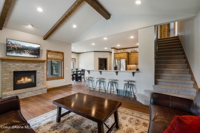 1268 E Woodstone Ct, Hayden, ID 83835