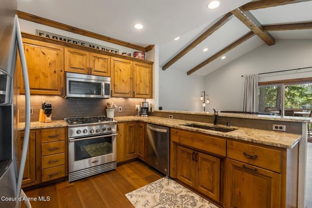 1268 E Woodstone Ct, Hayden, ID 83835