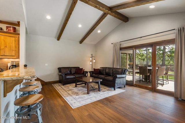 1268 E Woodstone Ct, Hayden, ID 83835