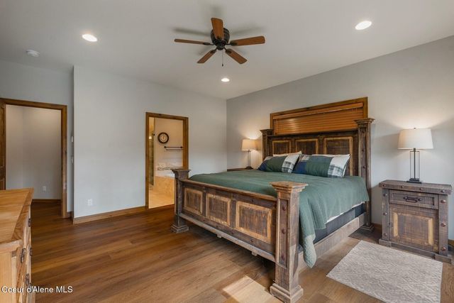 1268 E Woodstone Ct, Hayden, ID 83835