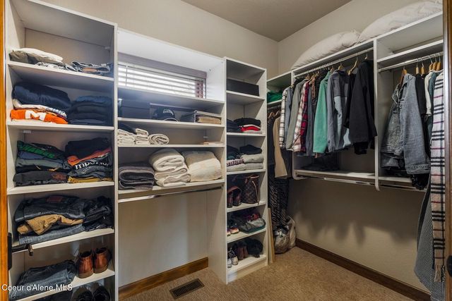 1268 E Woodstone Ct, Hayden, ID 83835