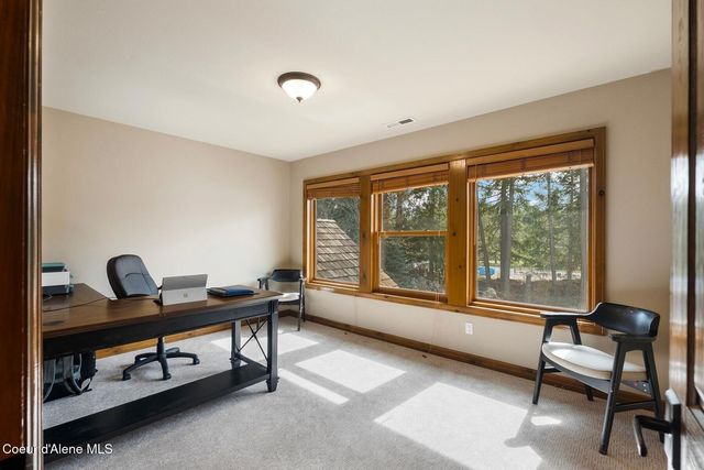 1268 E Woodstone Ct, Hayden, ID 83835